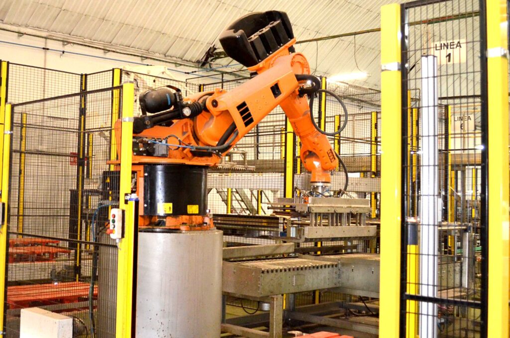 Uno de los robots incorporado a la planta de Autor Foods